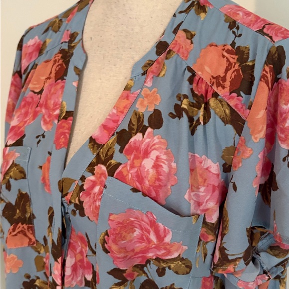 Torrid Harper floral shirt sz 0 0X 1749 - Picture 3 of 7